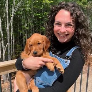 Meet your Posher, Emily